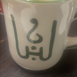 Meet your Posher, Mona